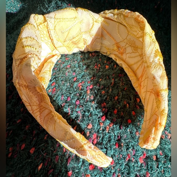 ‼️RARE‼️🎸ANTHROPOLGIE🎸🔥NWOT🔥Yellow Embroidered Sunburst Headband - Picture 10 of 16